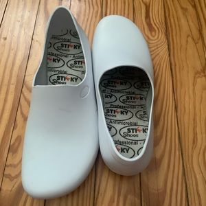 Sticky Antimicrobial Professional Nursing Shoes